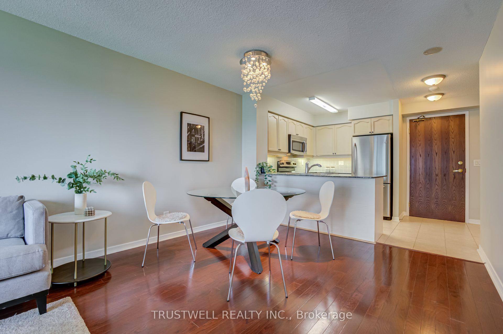 Photo 21 of Unit 808, 185 Oneida Crescent, Richmond Hill, Langstaff — HOMEH
