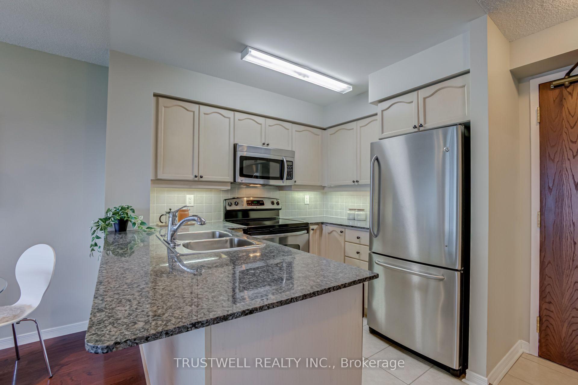 Photo 26 of Unit 808, 185 Oneida Crescent, Richmond Hill, Langstaff — HOMEH