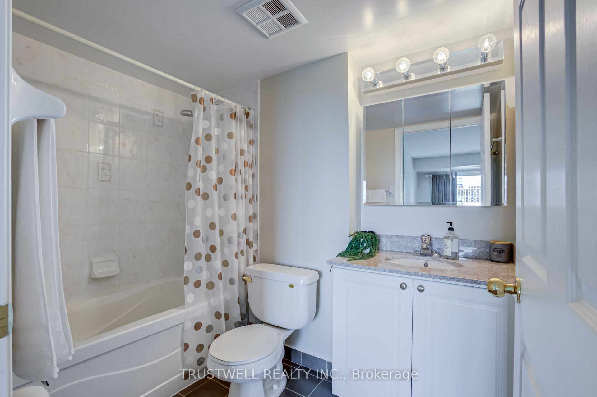 Photo 39 of Unit 808, 185 Oneida Crescent, Richmond Hill, Langstaff — HOMEH