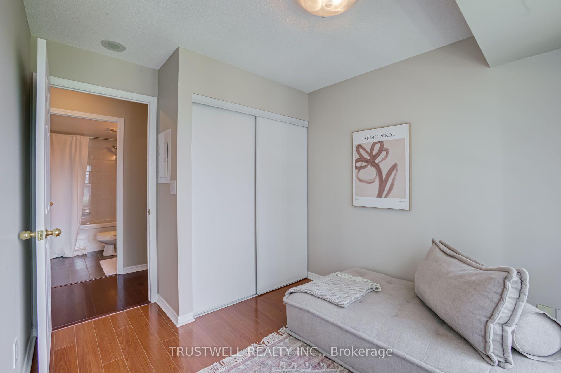 Photo 43 of Unit 808, 185 Oneida Crescent, Richmond Hill, Langstaff — HOMEH