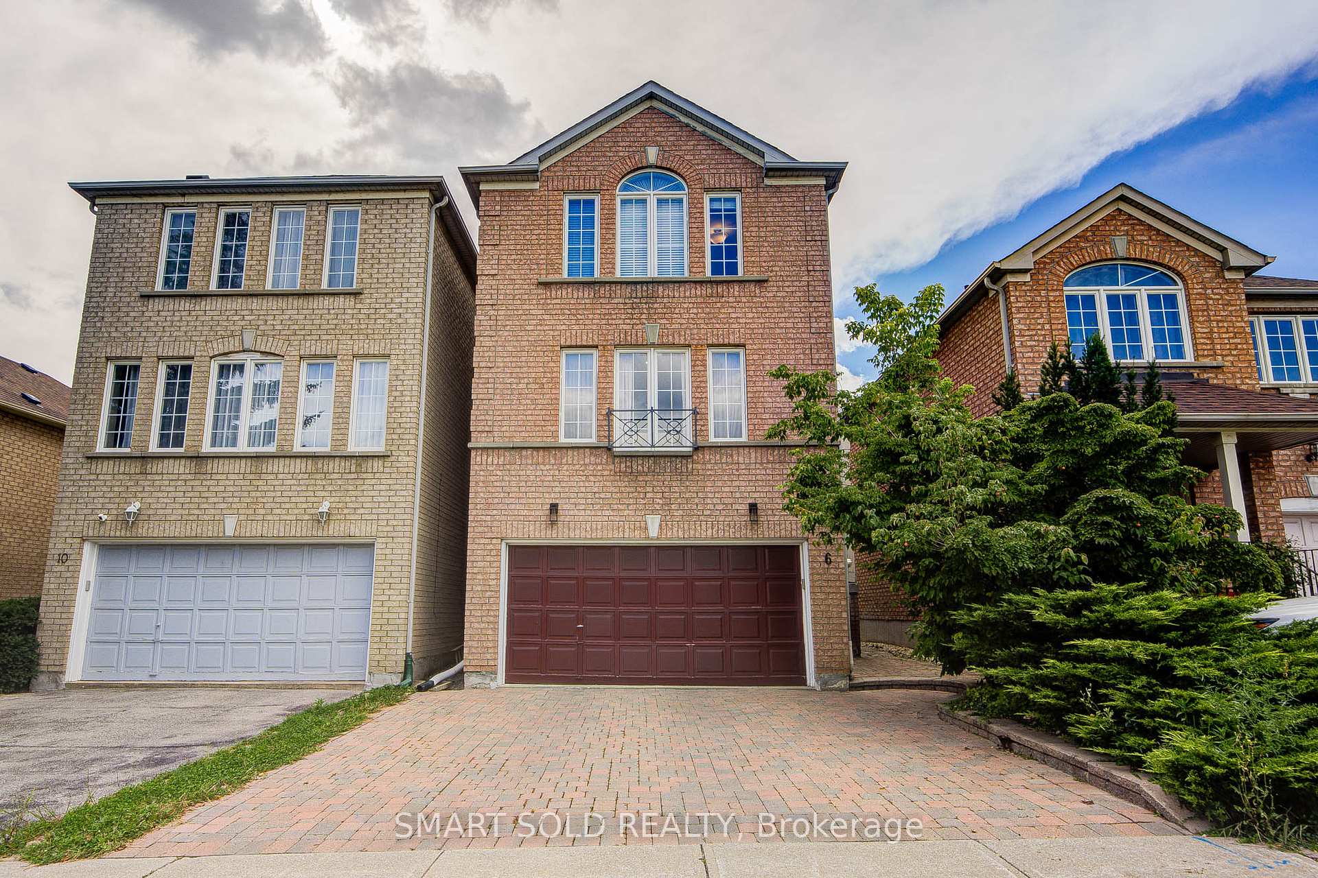 Photo 3 of 6 Sugarforest Drive, Vaughan, Patterson — HOMEH