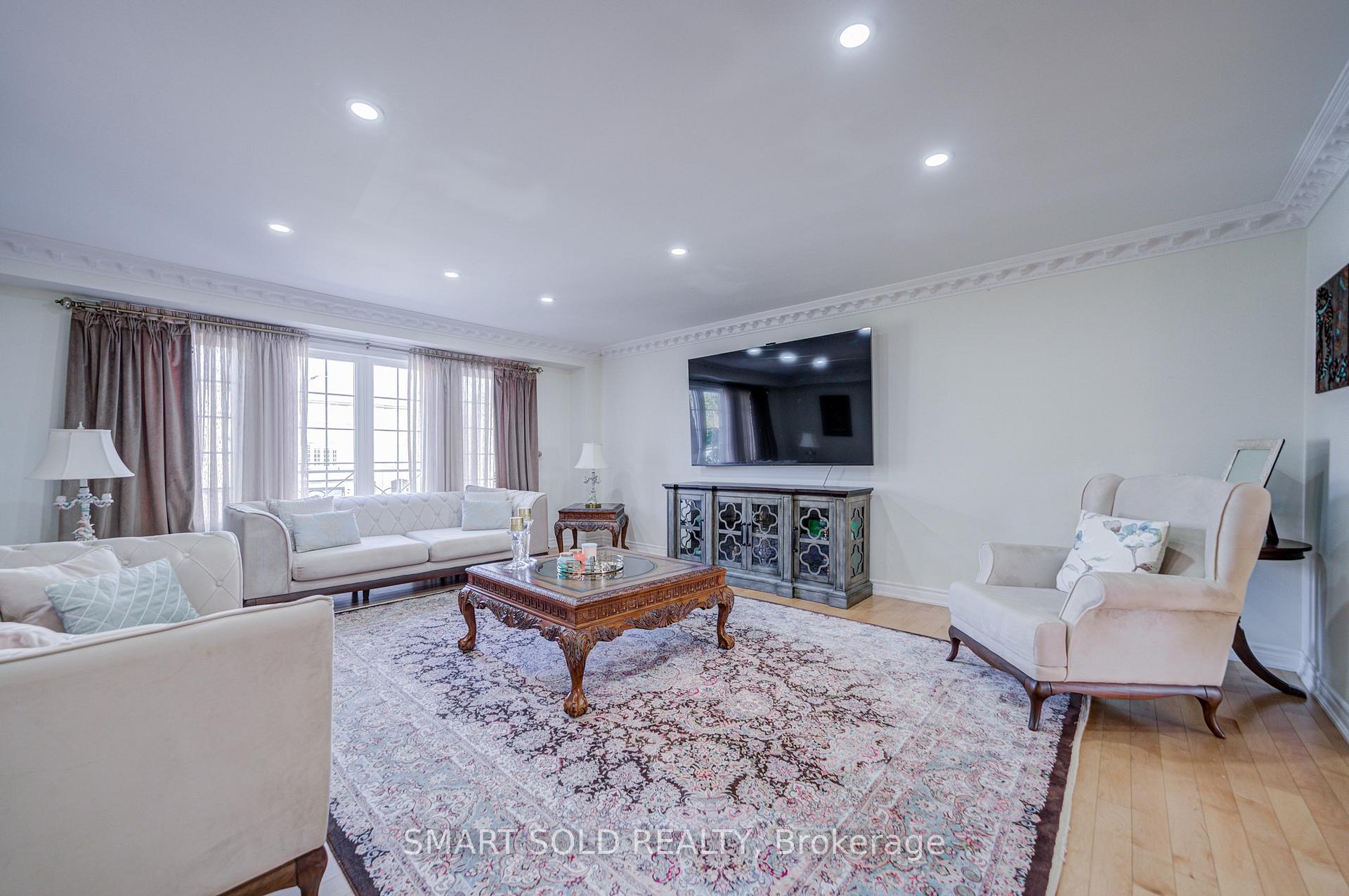 Photo 10 of 6 Sugarforest Drive, Vaughan, Patterson — HOMEH