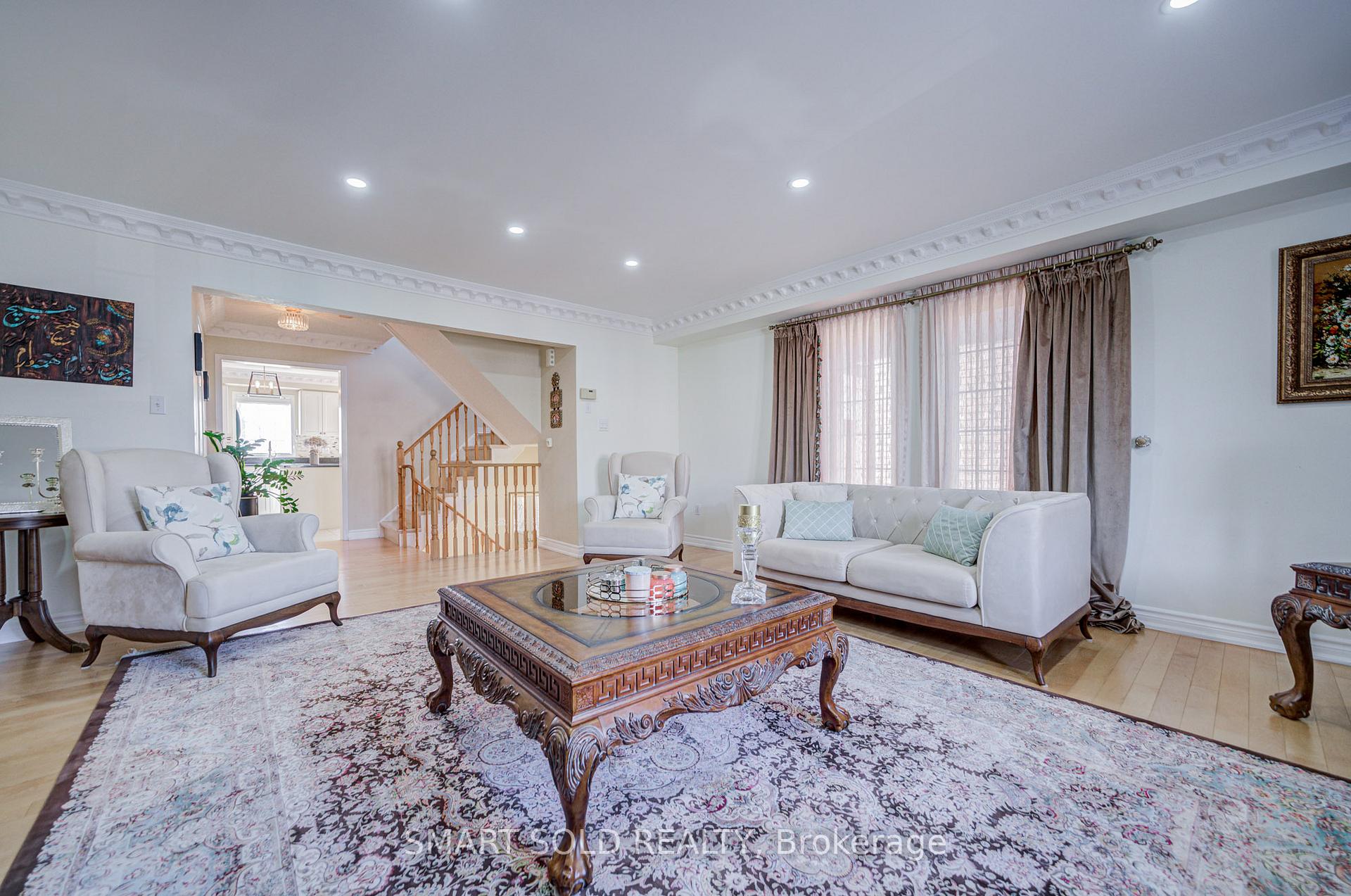 Photo 12 of 6 Sugarforest Drive, Vaughan, Patterson — HOMEH
