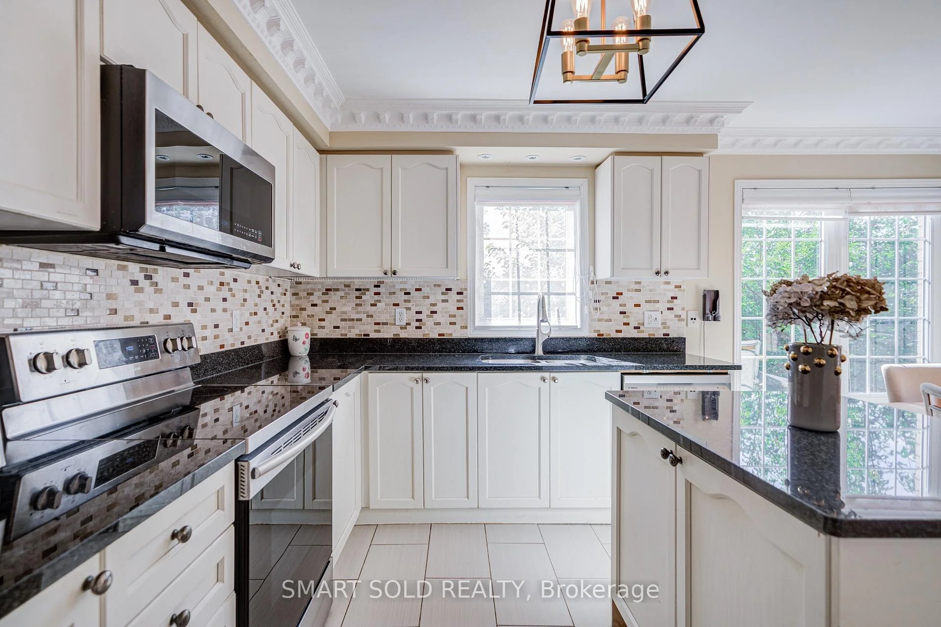 Photo 17 of 6 Sugarforest Drive, Vaughan, Patterson — HOMEH
