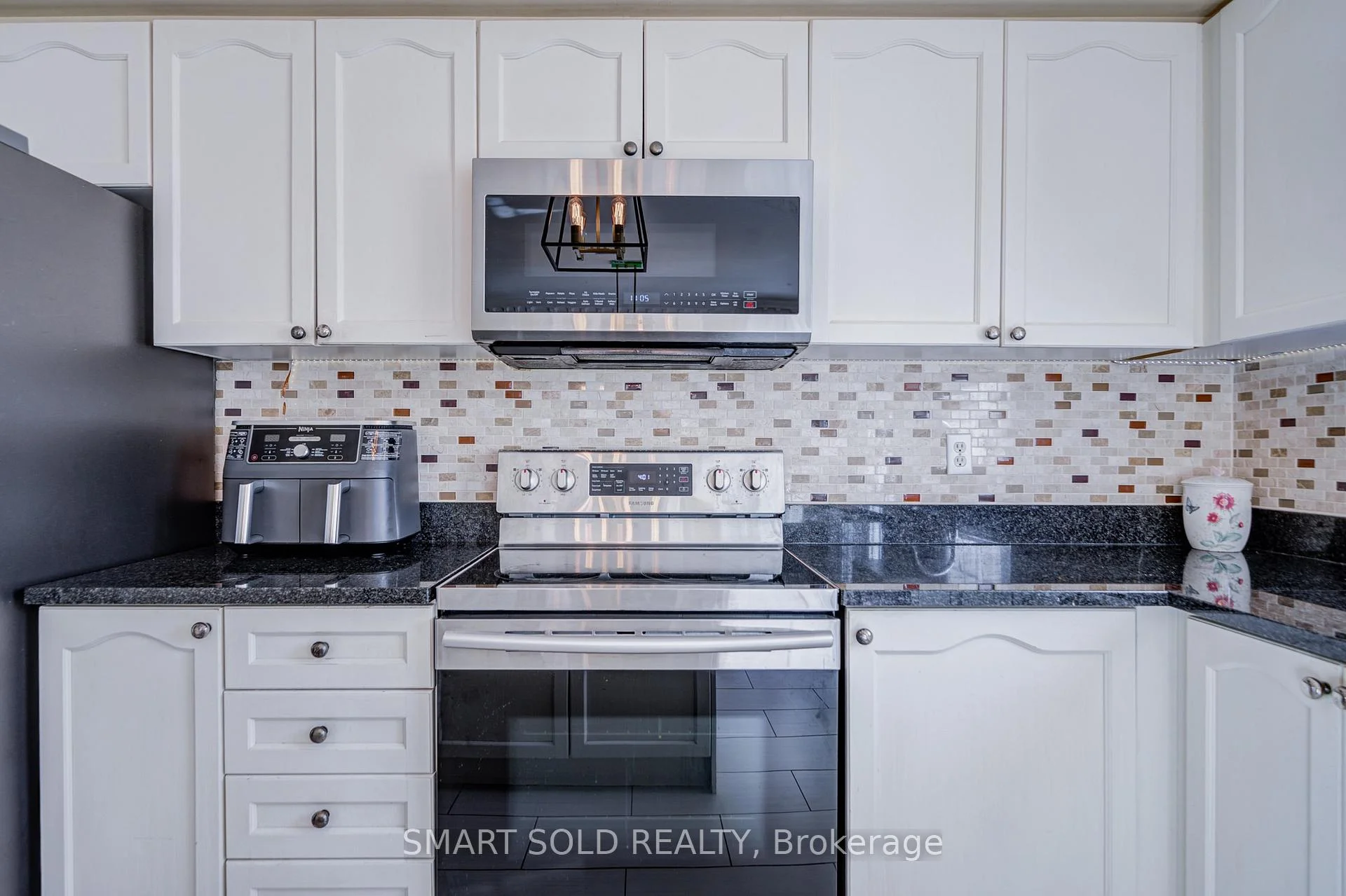 Photo 28 of 6 Sugarforest Drive, Vaughan, Patterson — HOMEH