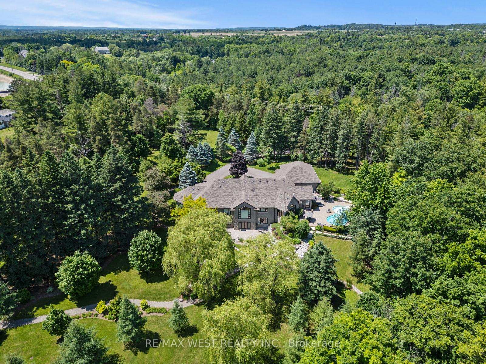 Photo 23 of 5775 Kirby Road, Vaughan, Kleinburg — HOMEH