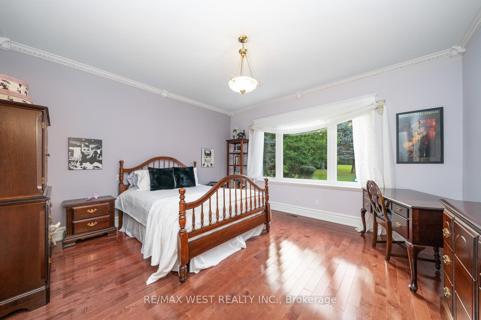 Photo 49 of 5775 Kirby Road, Vaughan, Kleinburg — HOMEH