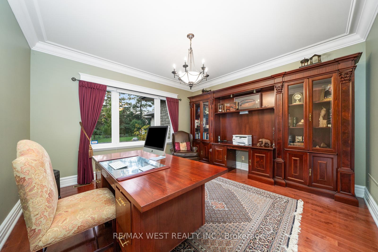 Photo 57 of 5775 Kirby Road, Vaughan, Kleinburg — HOMEH