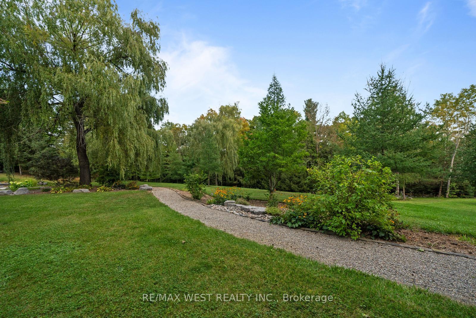 Photo 89 of 5775 Kirby Road, Vaughan, Kleinburg — HOMEH