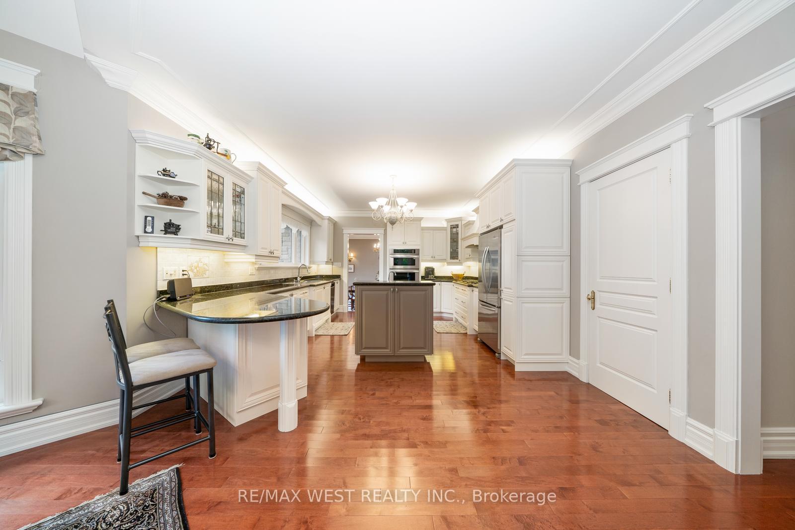 Photo 30 of 5775 Kirby Road, Vaughan, Kleinburg — HOMEH