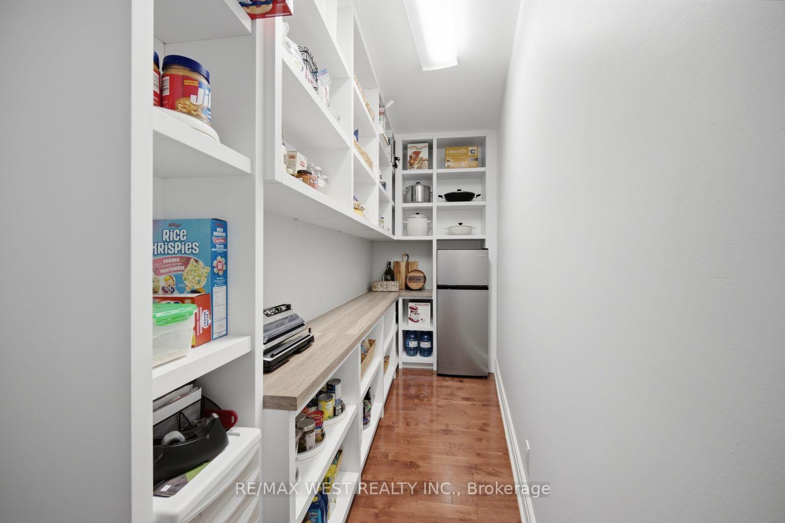 Photo 34 of 5775 Kirby Road, Vaughan, Kleinburg — HOMEH