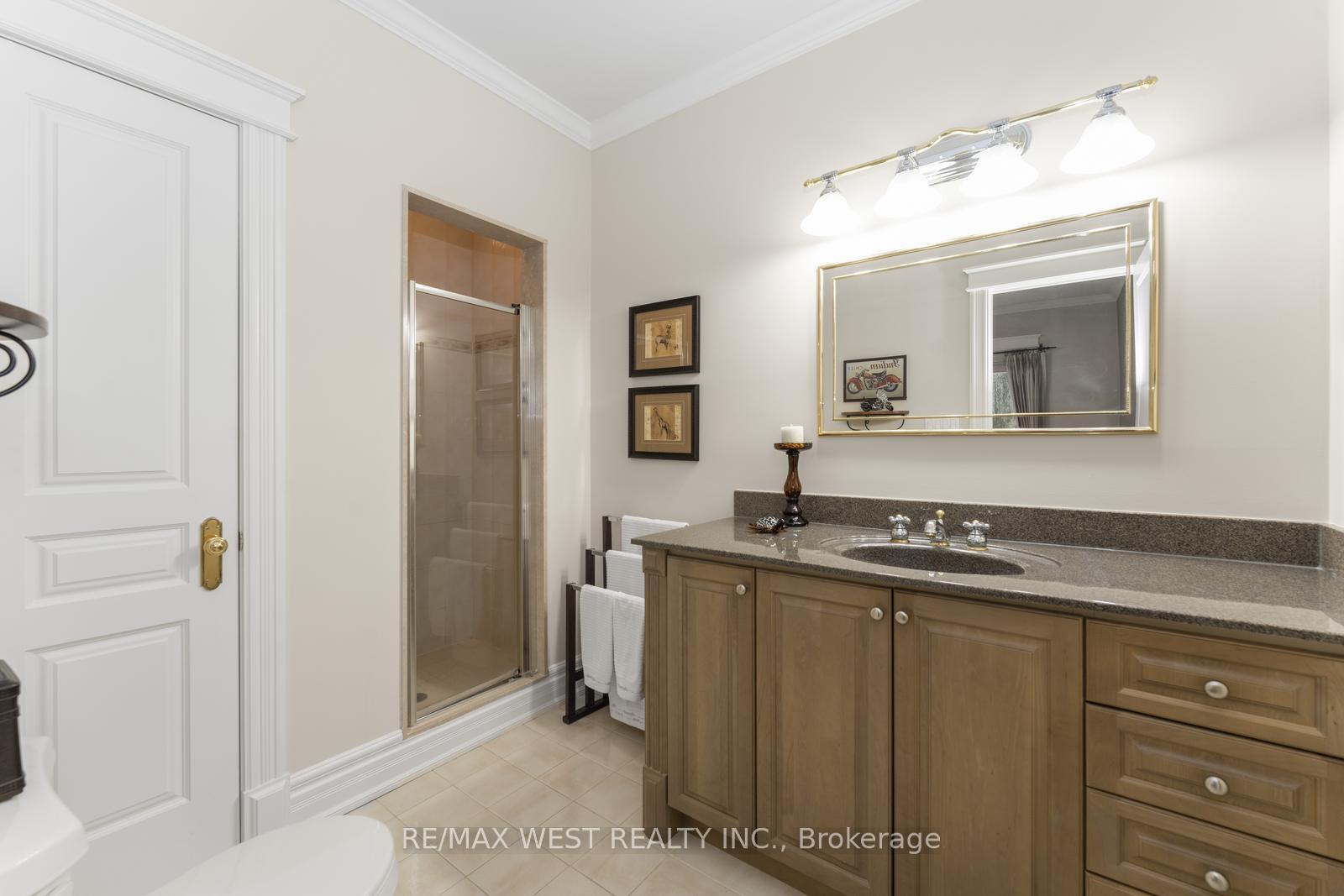 Photo 54 of 5775 Kirby Road, Vaughan, Kleinburg — HOMEH