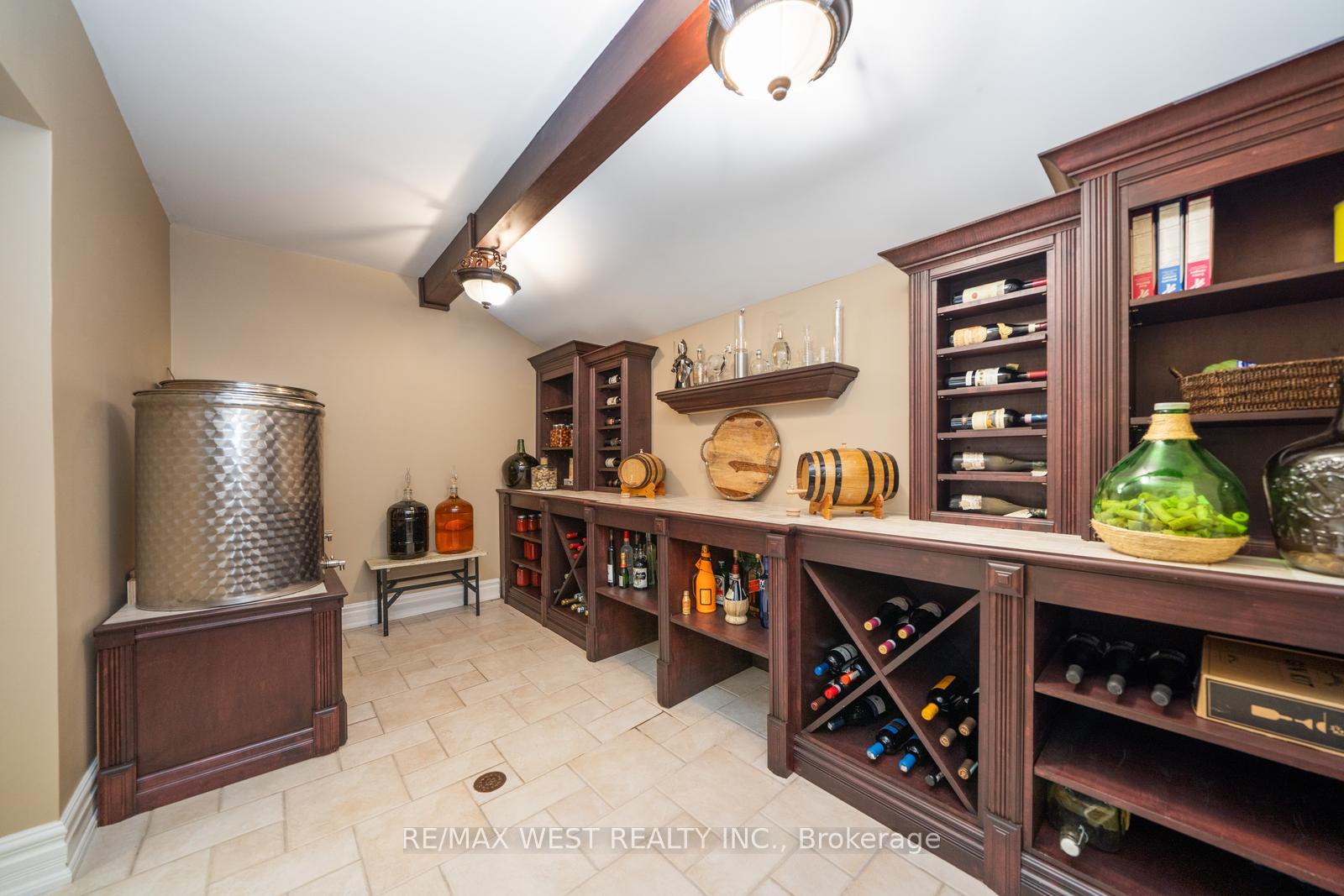Photo 72 of 5775 Kirby Road, Vaughan, Kleinburg — HOMEH