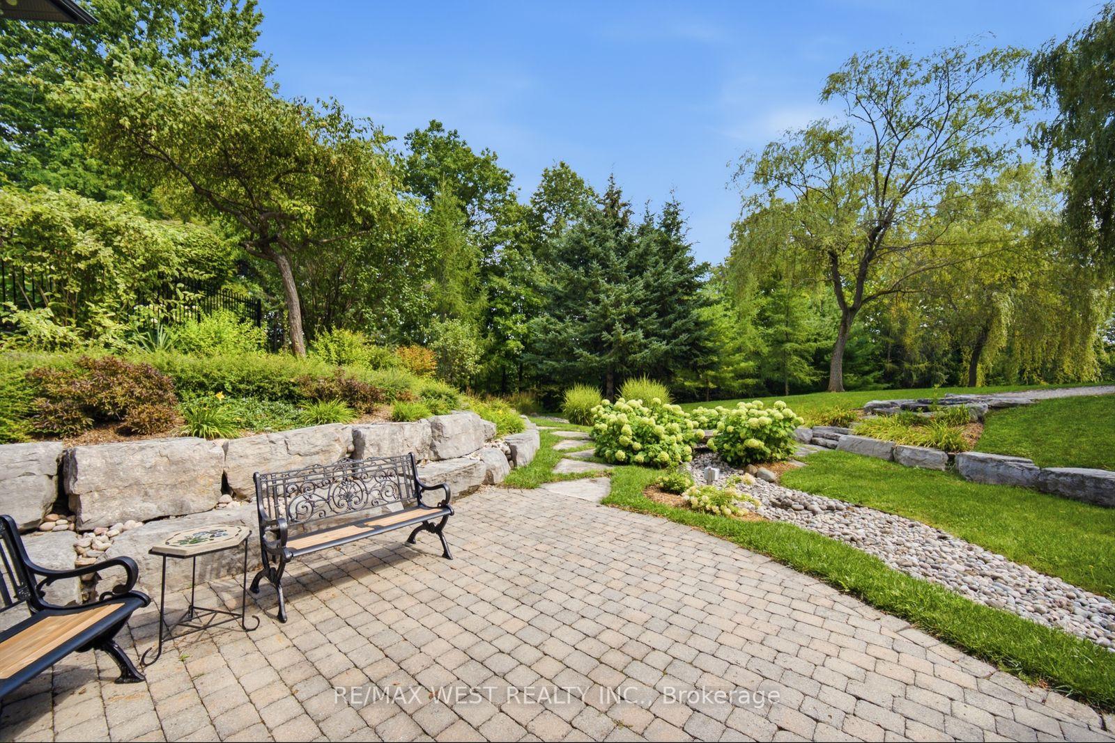 Photo 78 of 5775 Kirby Road, Vaughan, Kleinburg — HOMEH