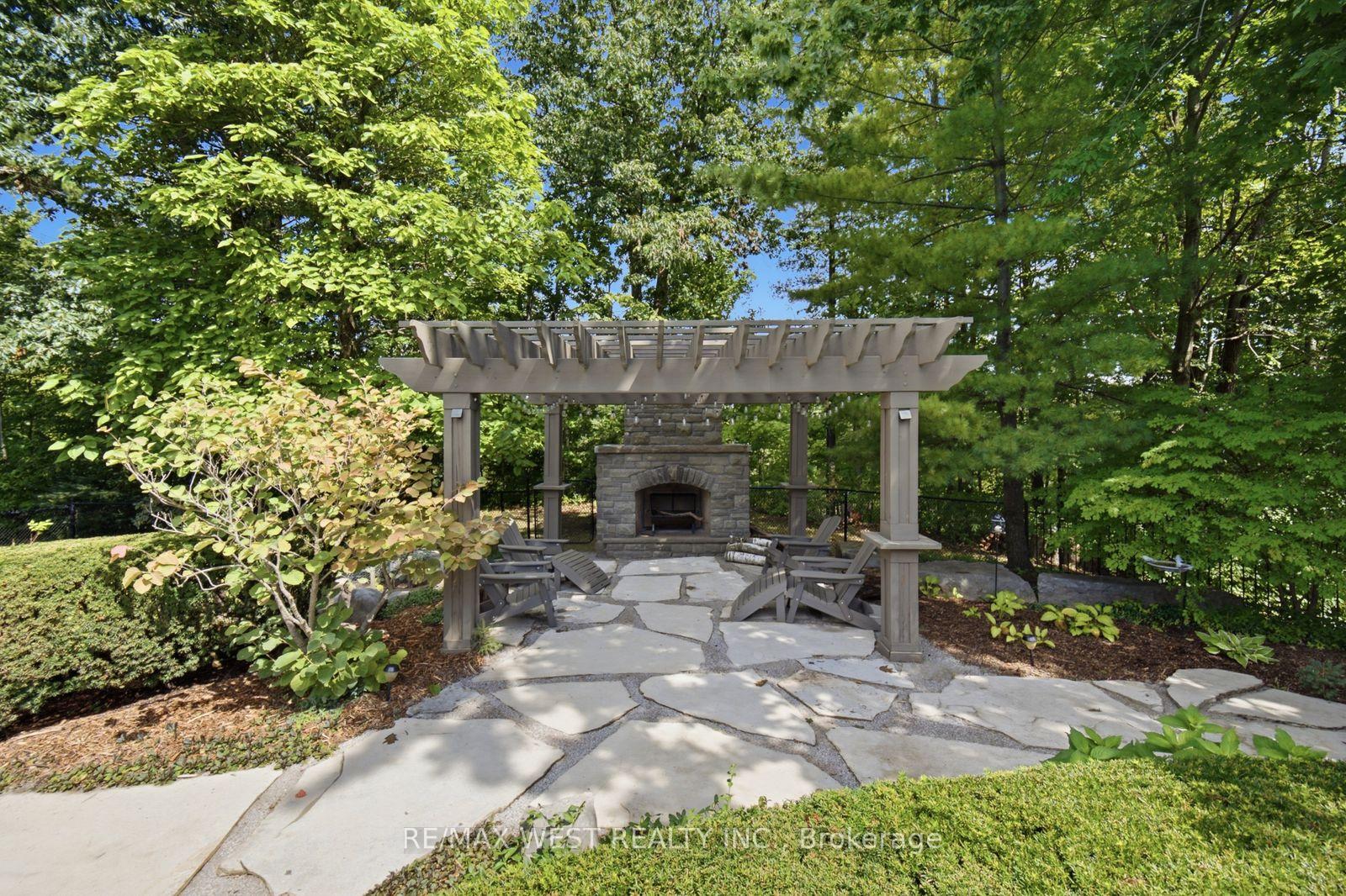 Photo 90 of 5775 Kirby Road, Vaughan, Kleinburg — HOMEH