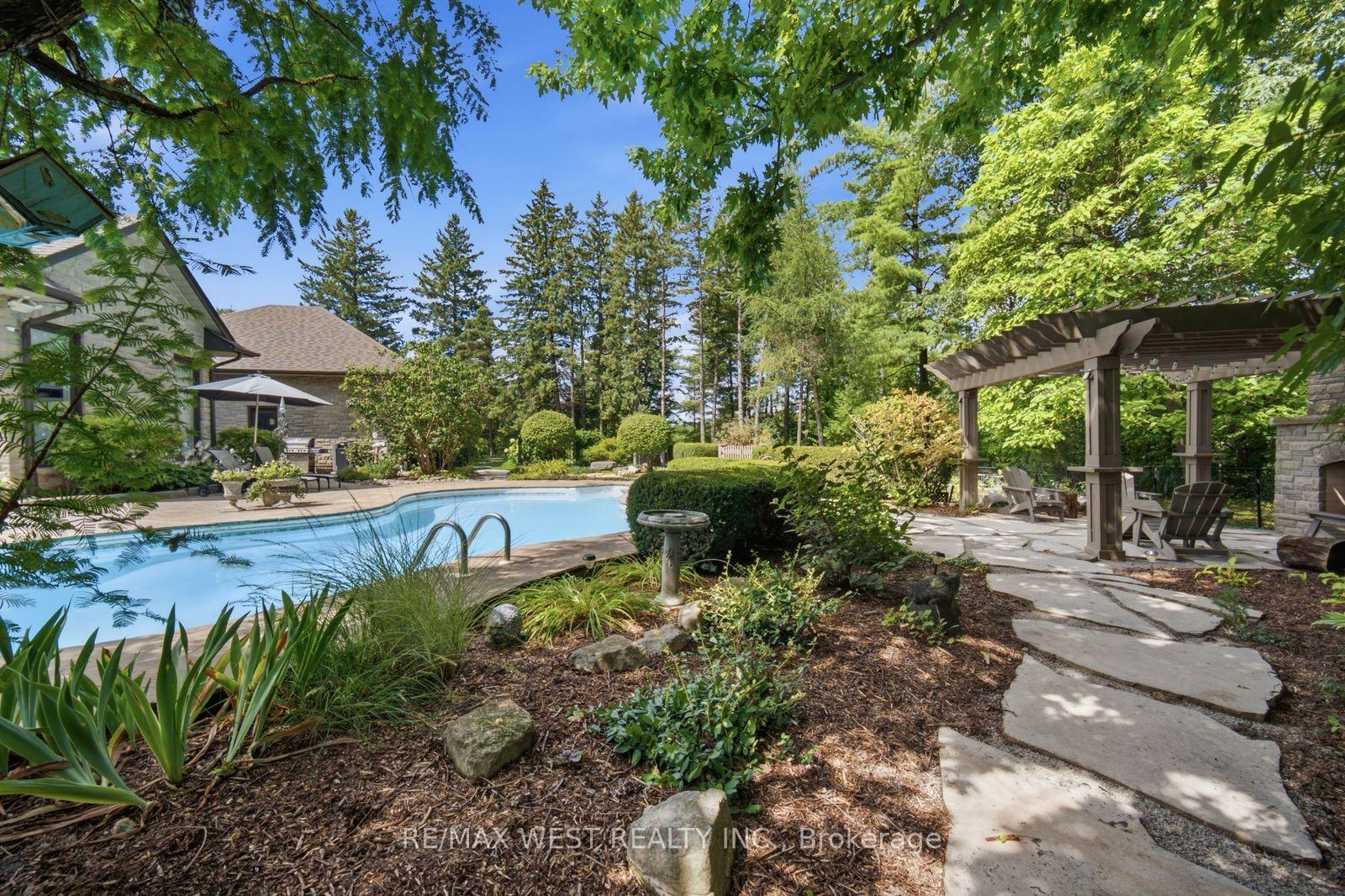 Photo 92 of 5775 Kirby Road, Vaughan, Kleinburg — HOMEH