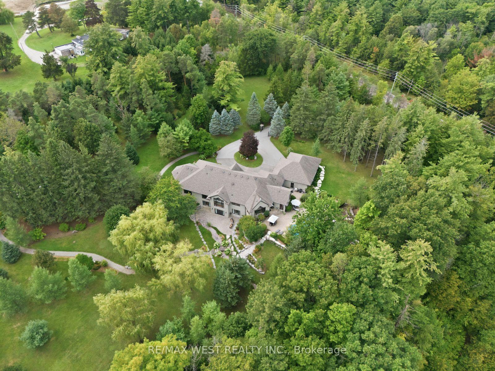 Photo 6 of 5775 Kirby Road, Vaughan, Kleinburg — HOMEH