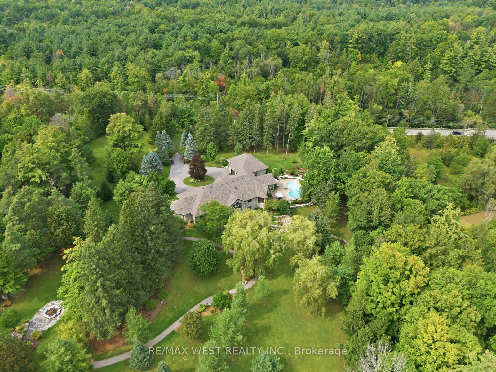 Photo 10 of 5775 Kirby Road, Vaughan, Kleinburg — HOMEH