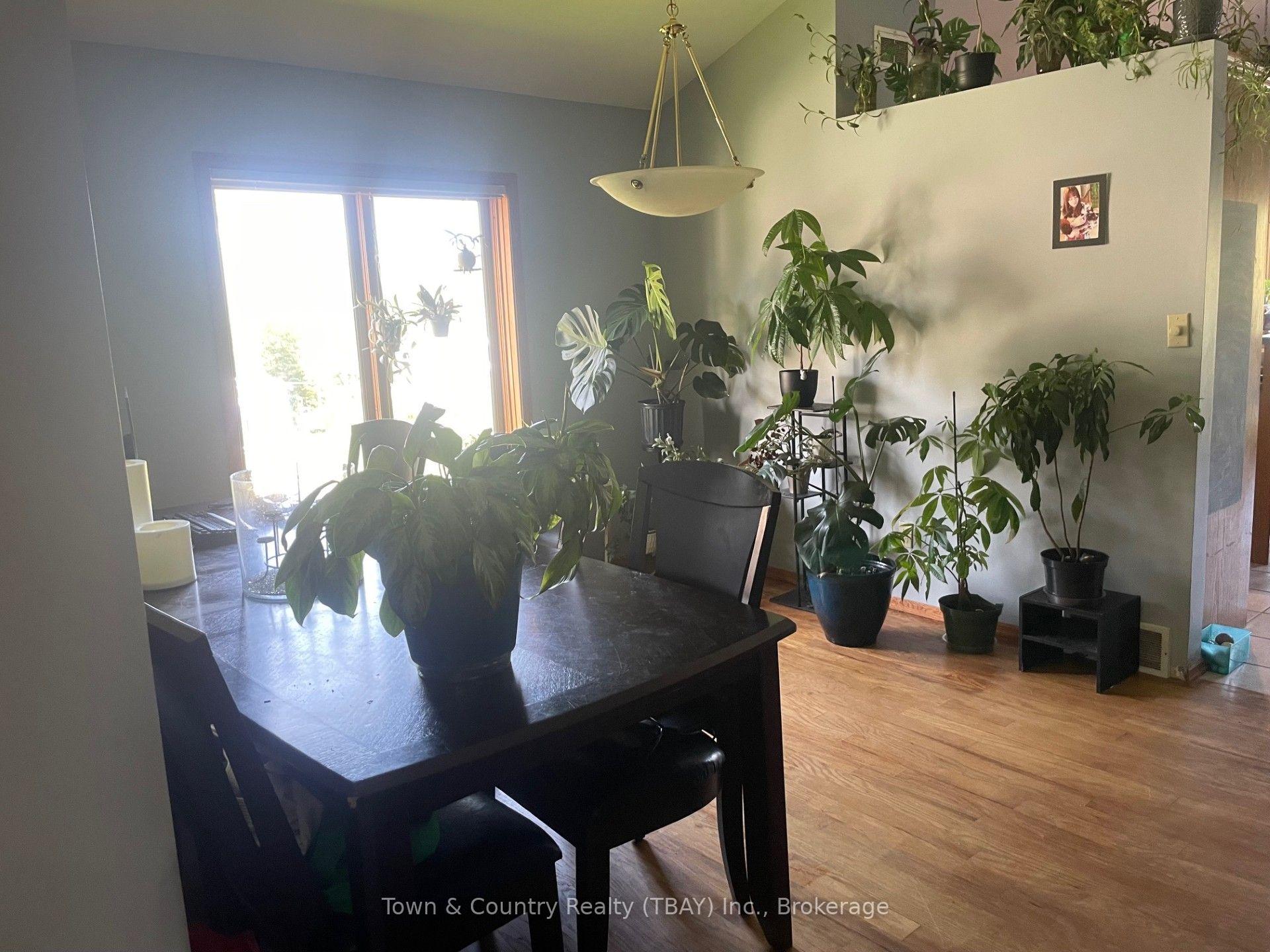 Photo 12 of 1244 Dawson Road N, Thunder Bay, Dawson Heights — HOMEH
