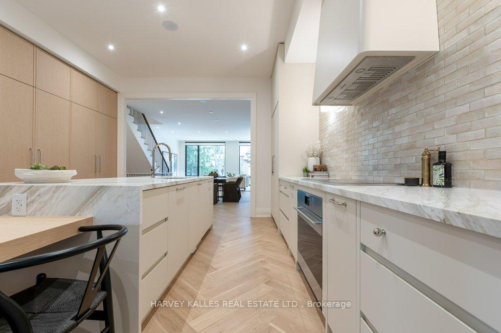 Photo 39 of 32 Evergreen Gardens, Toronto, Leaside — HOMEH