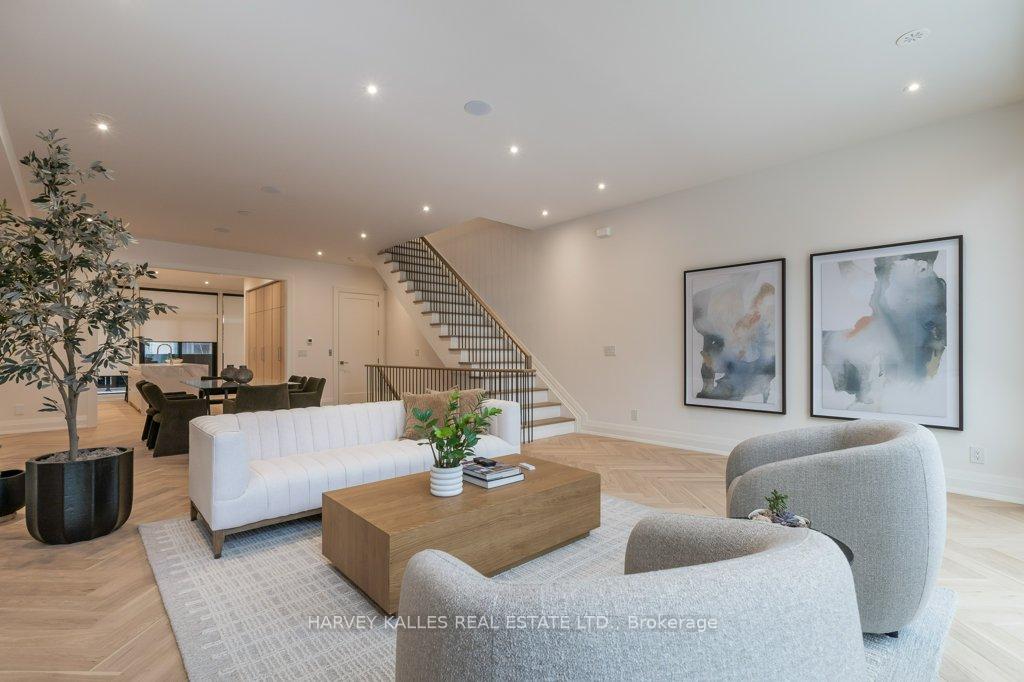 Photo 47 of 32 Evergreen Gardens, Toronto, Leaside — HOMEH