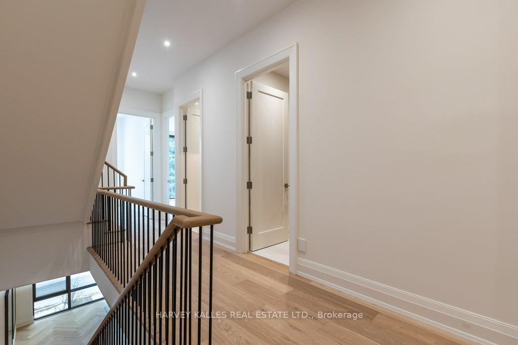 Photo 48 of 32 Evergreen Gardens, Toronto, Leaside — HOMEH