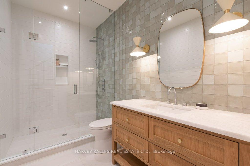 Photo 52 of 32 Evergreen Gardens, Toronto, Leaside — HOMEH