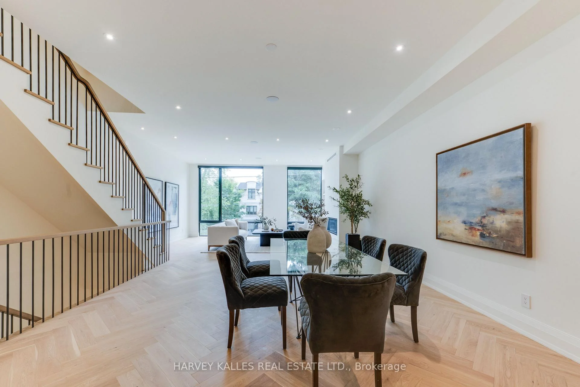 Photo 26 of 32 Evergreen Gardens, Toronto, Leaside — HOMEH
