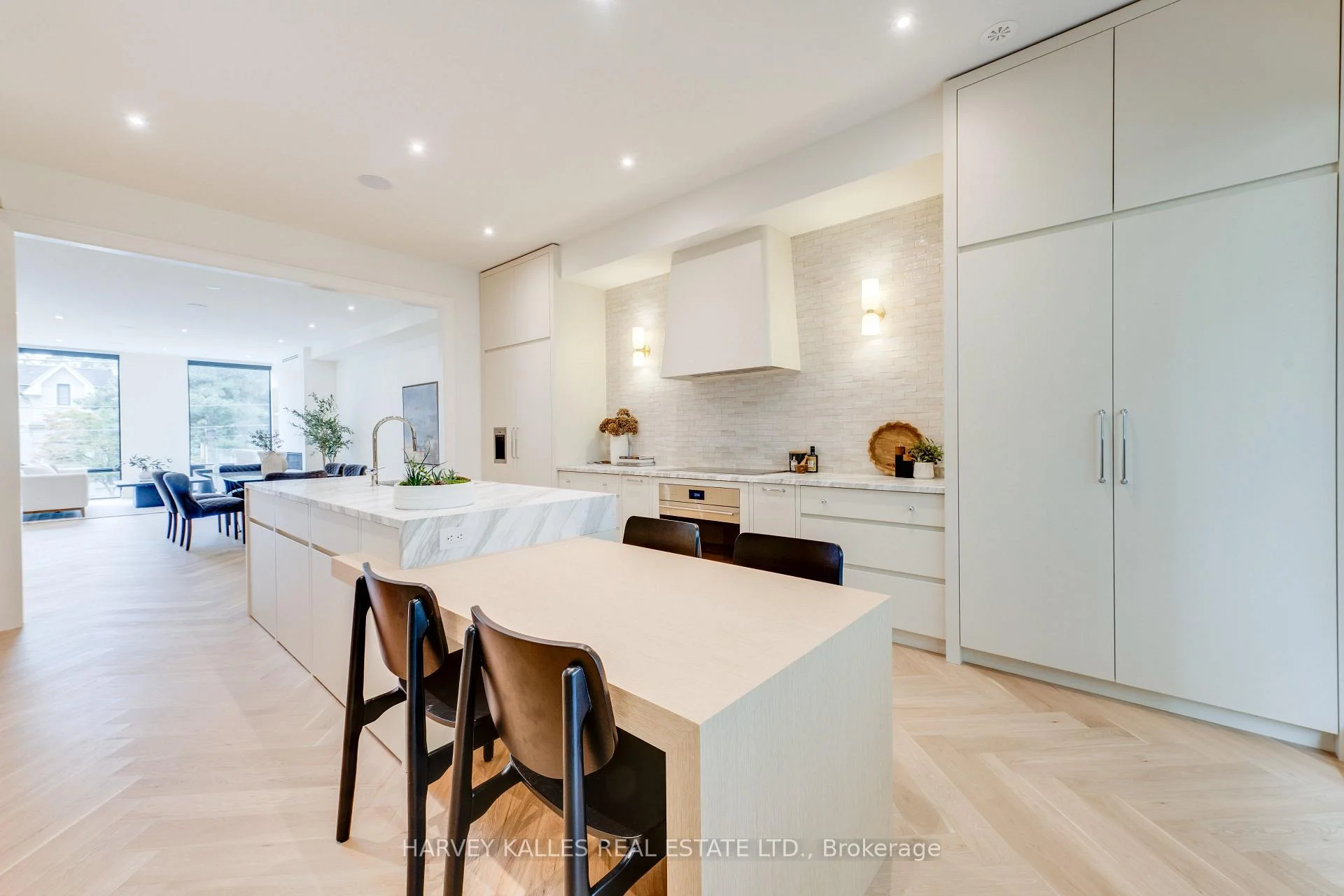 Photo 41 of 32 Evergreen Gardens, Toronto, Leaside — HOMEH