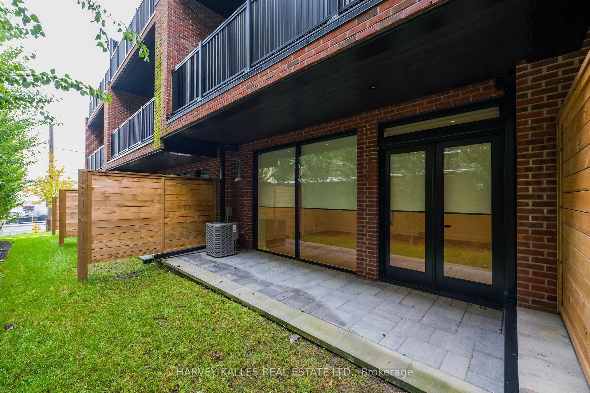 Photo 85 of 32 Evergreen Gardens, Toronto, Leaside — HOMEH