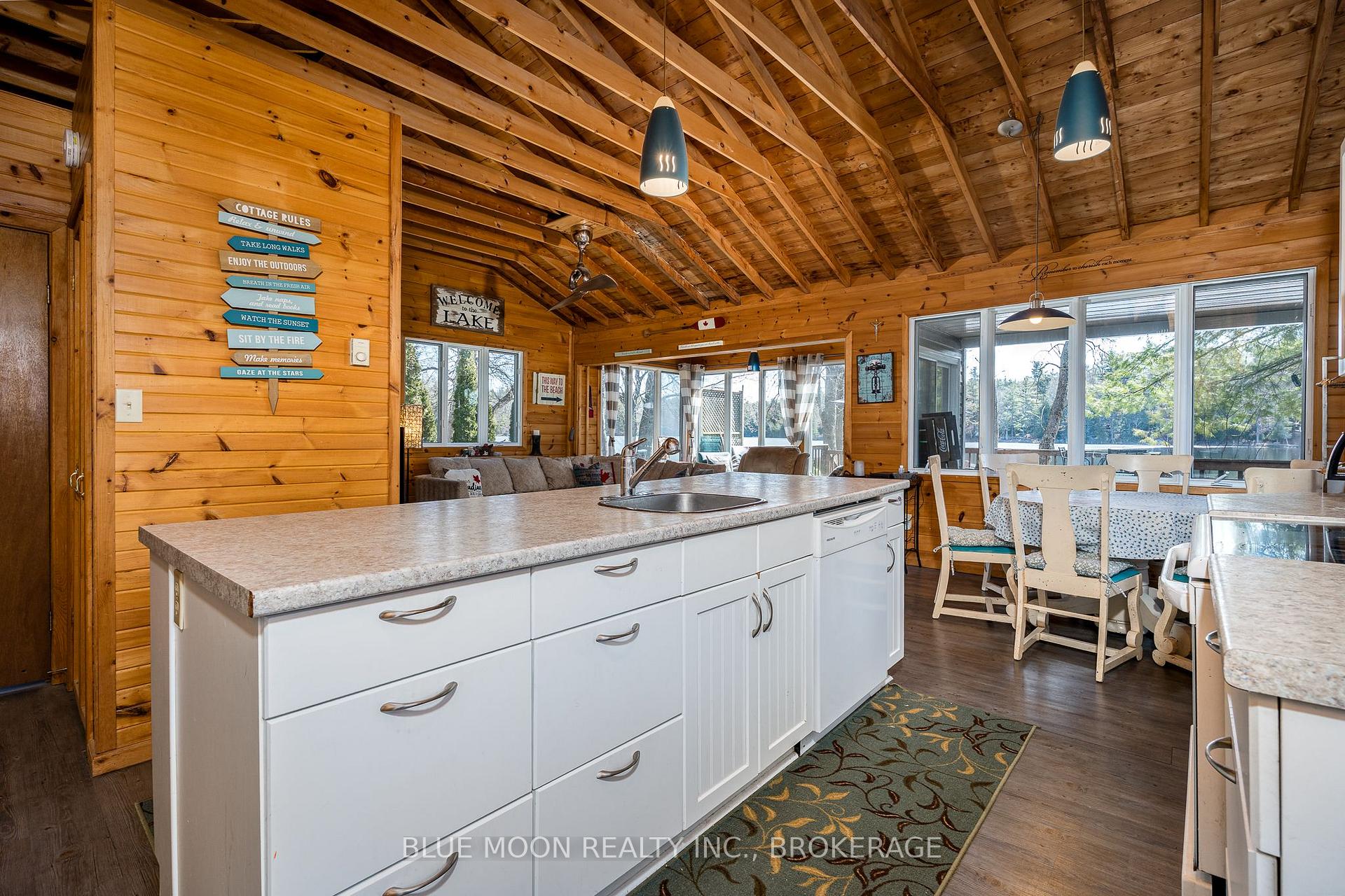 Photo 11 of 1058 Memory Lane, Frontenac, Frontenac South — HOMEH
