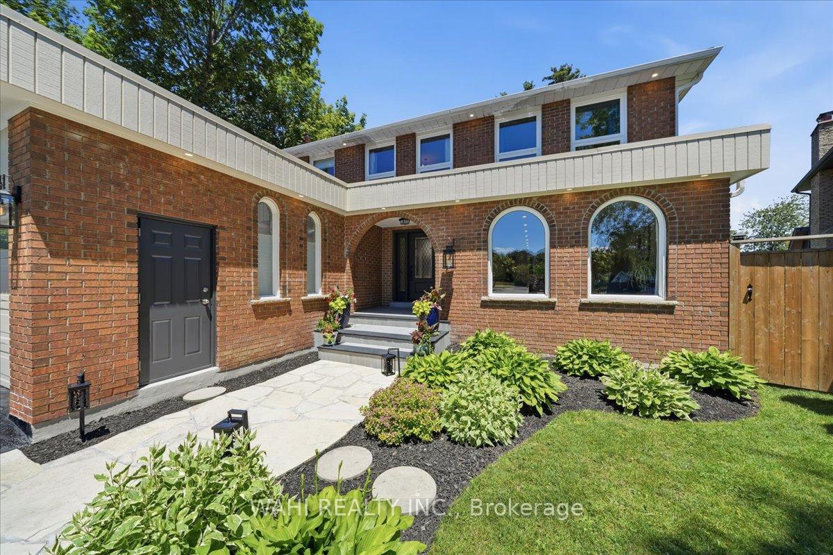 Photo 2 of 1141 Vicki Lane, Mississauga, Erindale — HOMEH