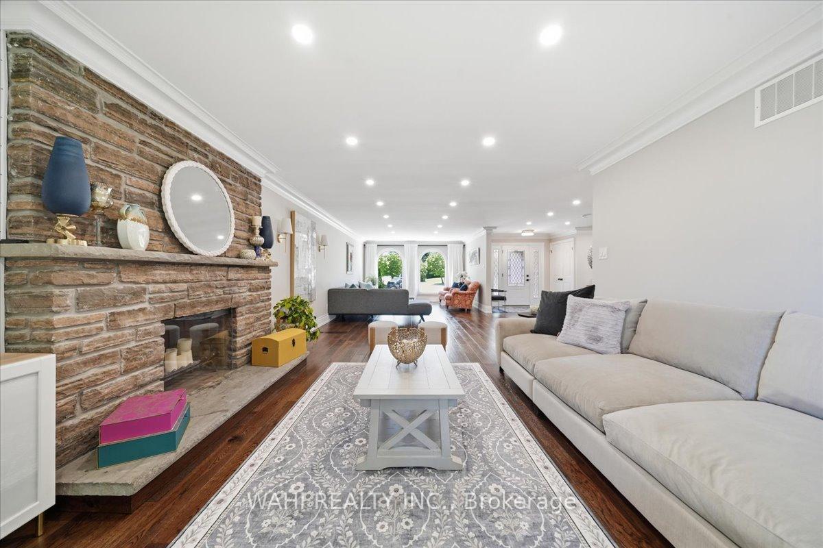Photo 13 of 1141 Vicki Lane, Mississauga, Erindale — HOMEH