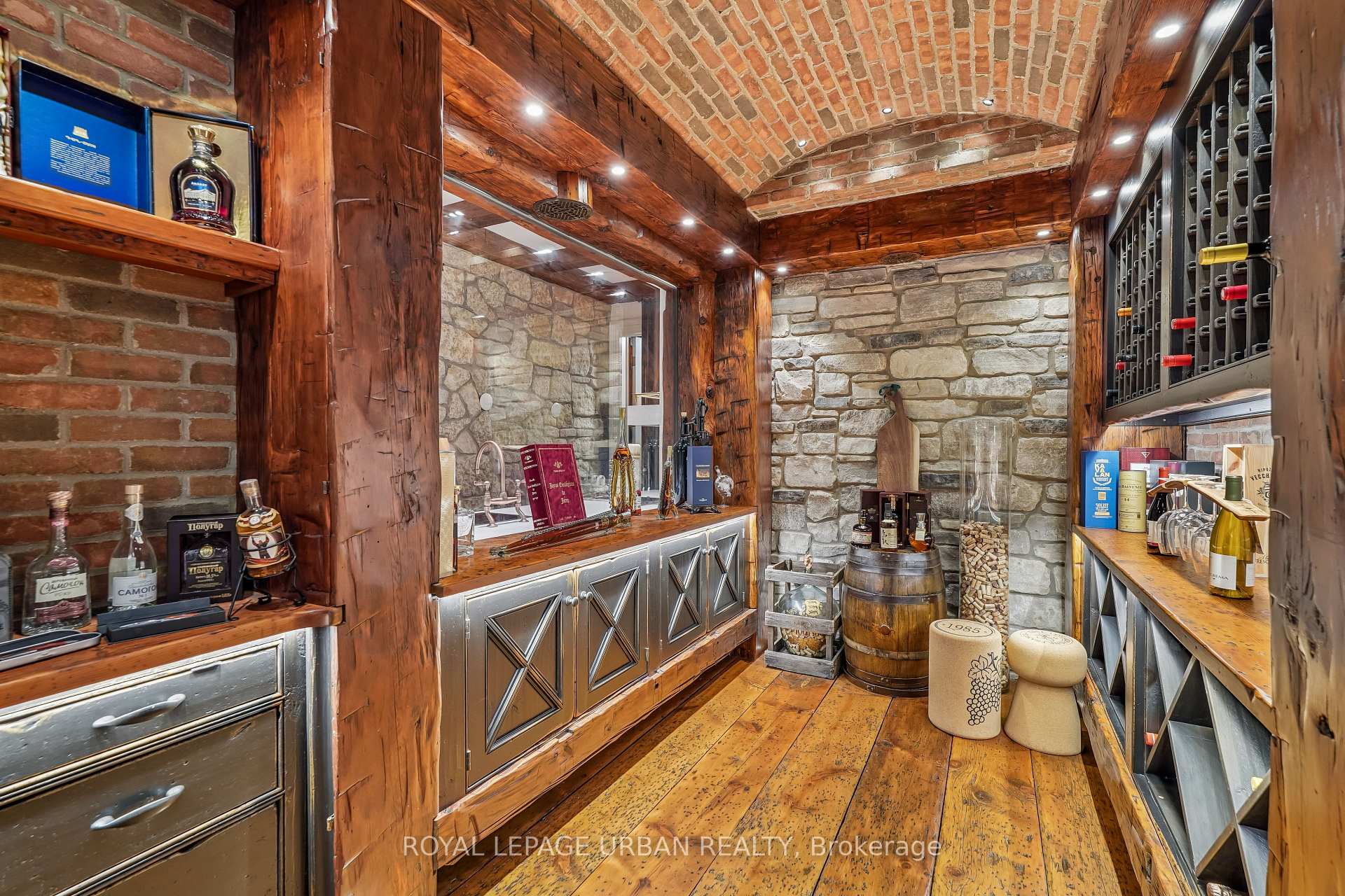 Photo 28 of 105 King Hills Lane, King, Rural King — HOMEH