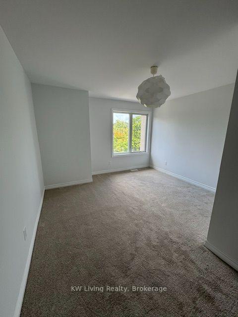 Photo 16 of 37B Green Belt Drive, North York, Banbury-Don Mills — HOMEH