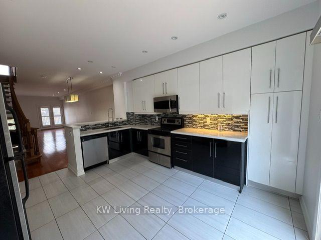 Photo 17 of 37B Green Belt Drive, North York, Banbury-Don Mills — HOMEH
