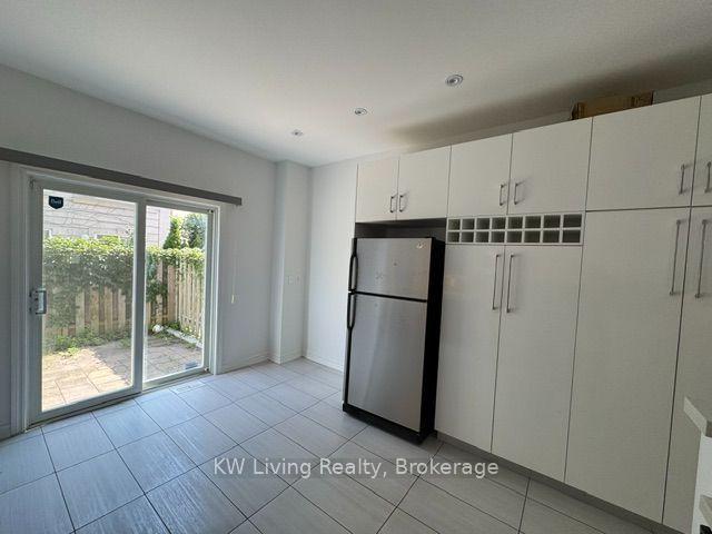 Photo 18 of 37B Green Belt Drive, North York, Banbury-Don Mills — HOMEH