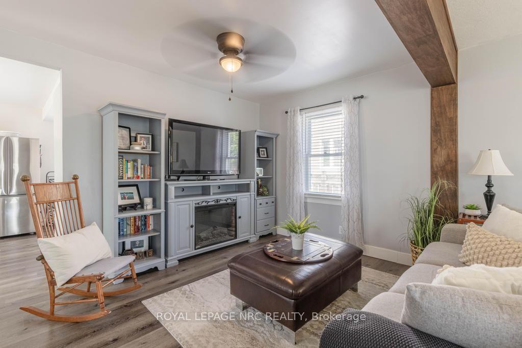 Photo 9 of 7992 Peter Street, Niagara Falls, Chippawa — HOMEH