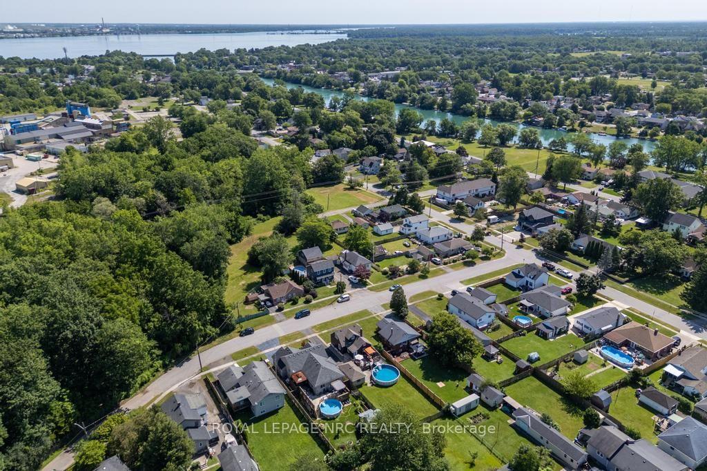 Photo 33 of 7992 Peter Street, Niagara Falls, Chippawa — HOMEH