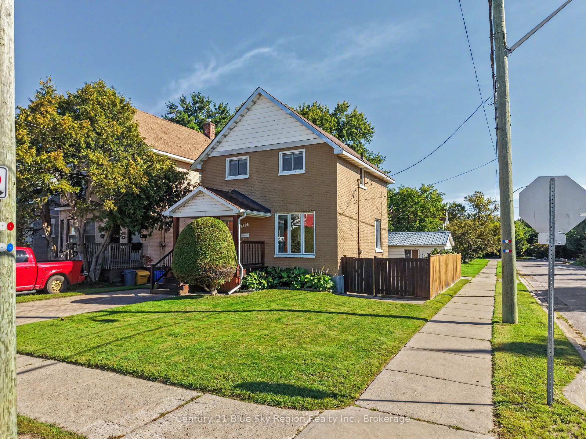 Photo 1 of 496 First Avenue E, North Bay, Central — HOMEH