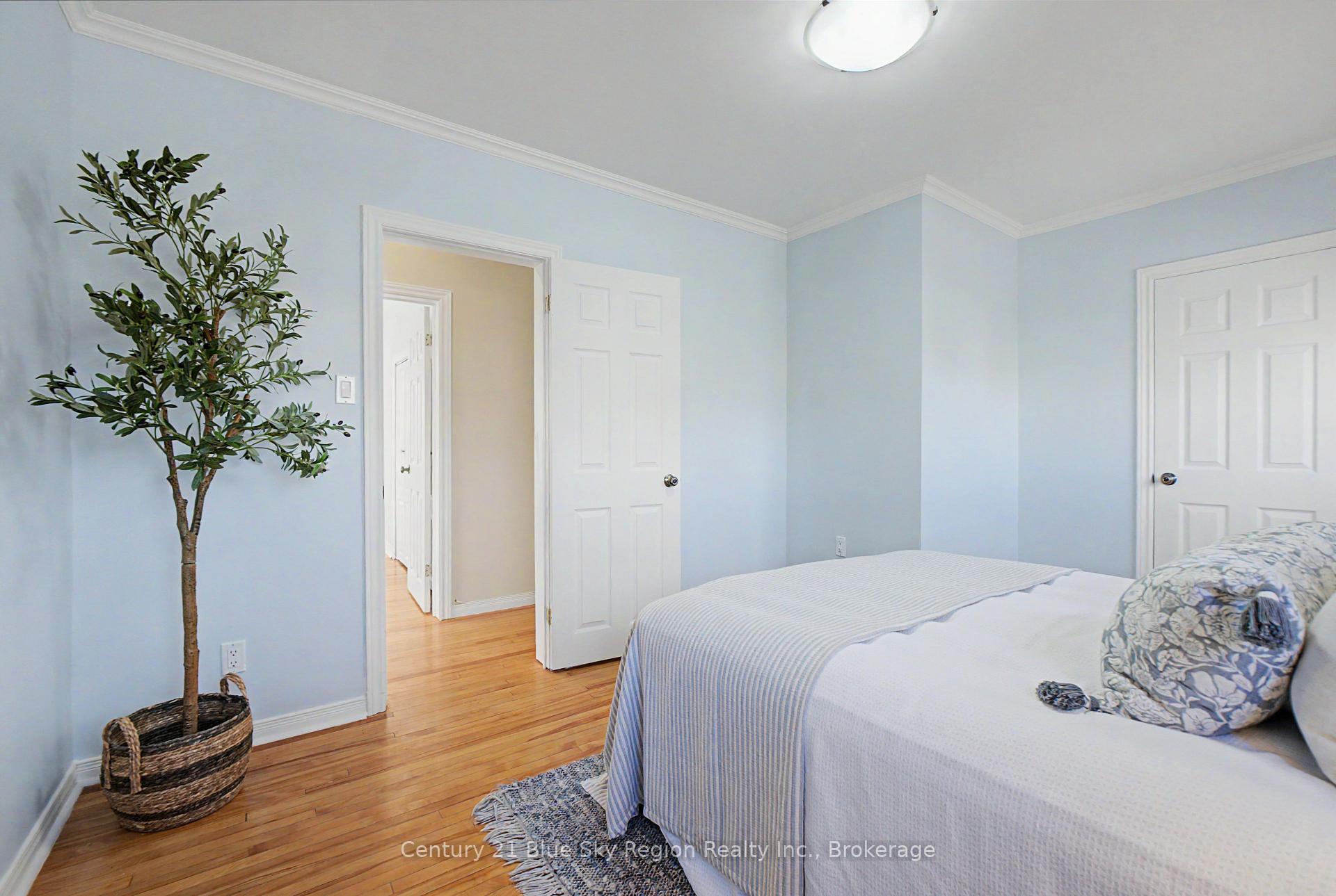 Photo 14 of 496 First Avenue E, North Bay, Central — HOMEH