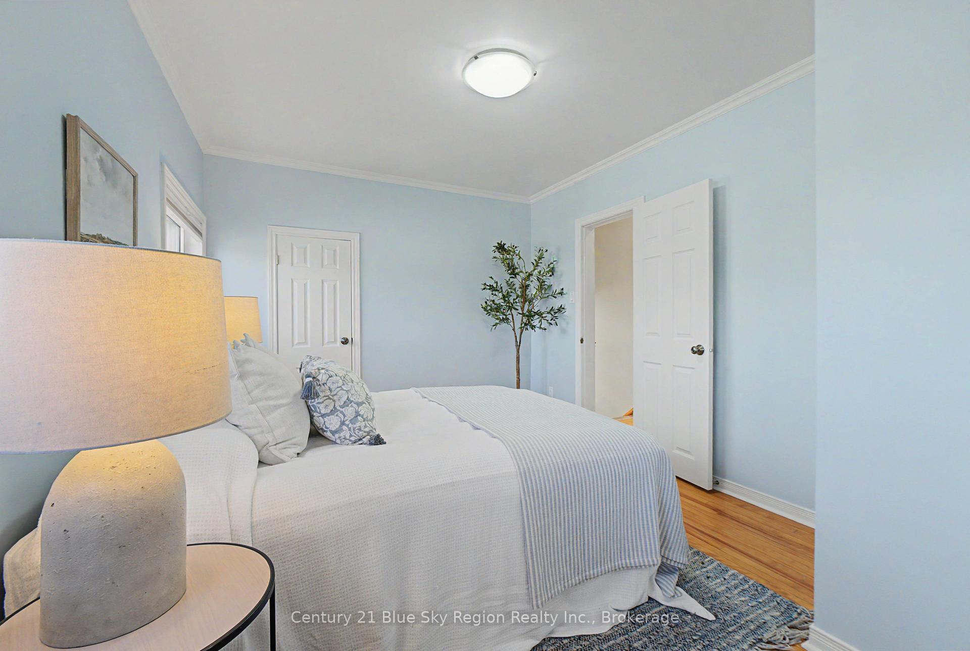 Photo 15 of 496 First Avenue E, North Bay, Central — HOMEH