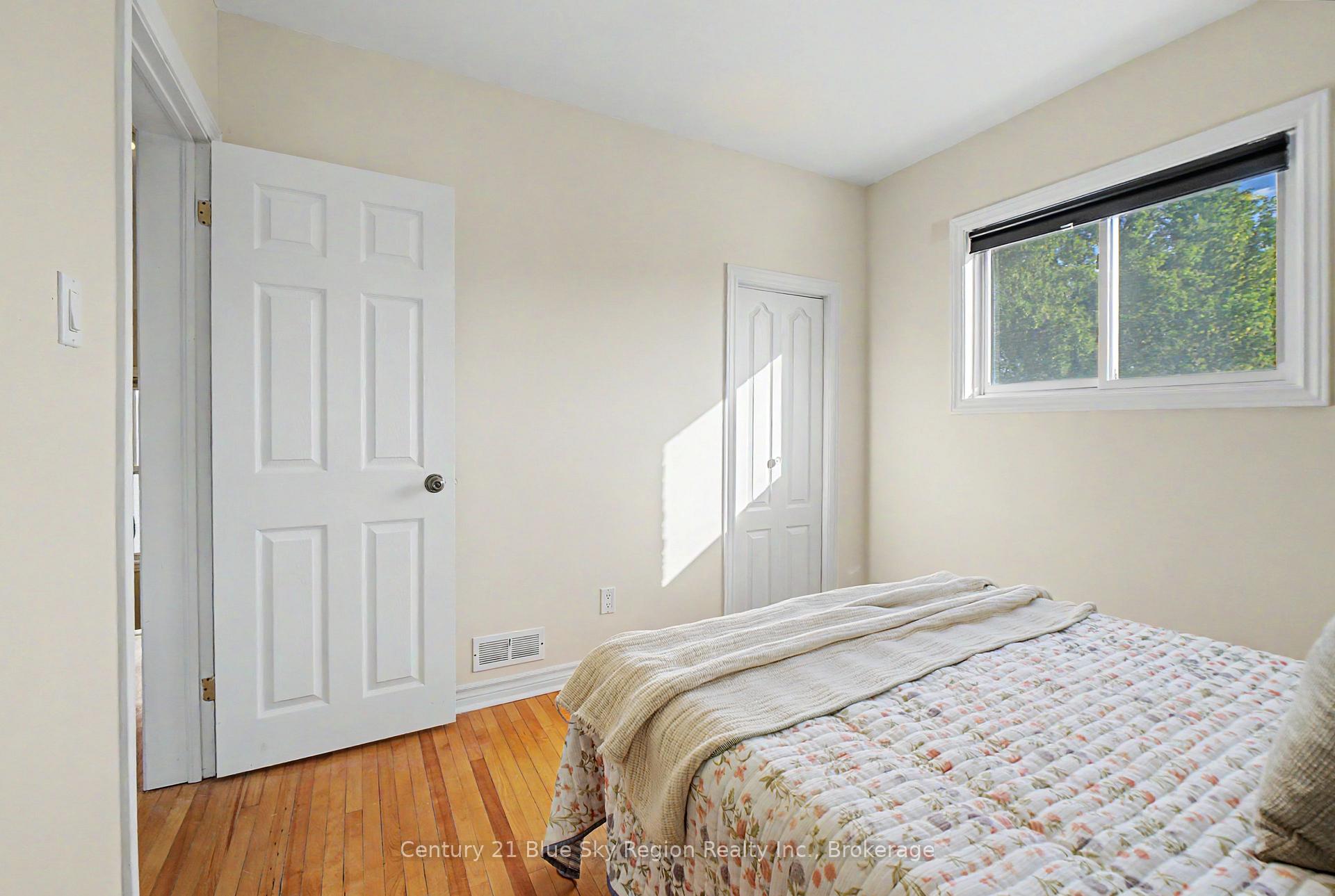 Photo 17 of 496 First Avenue E, North Bay, Central — HOMEH
