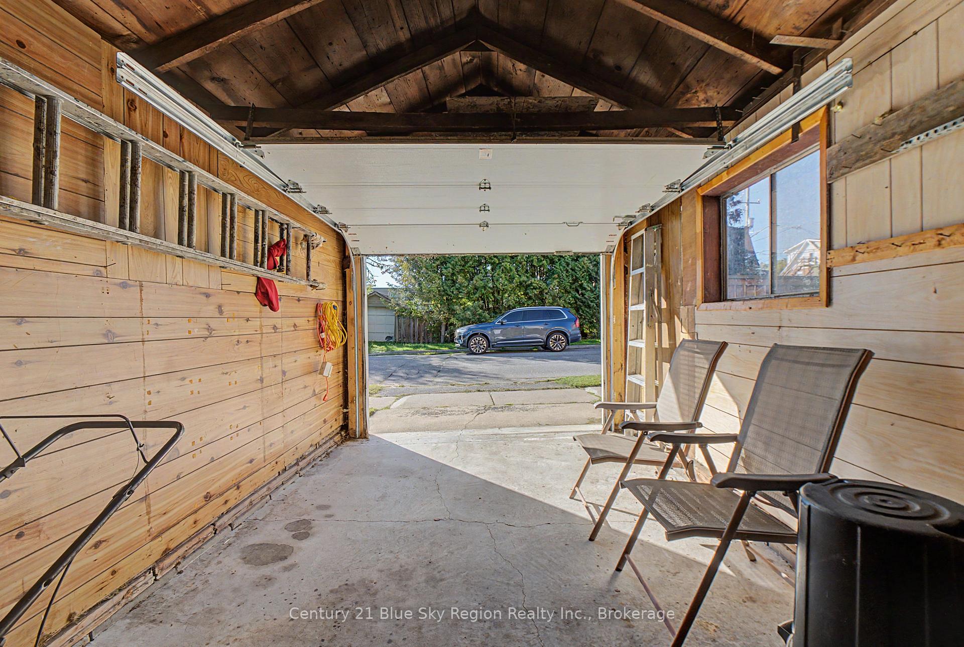 Photo 32 of 496 First Avenue E, North Bay, Central — HOMEH