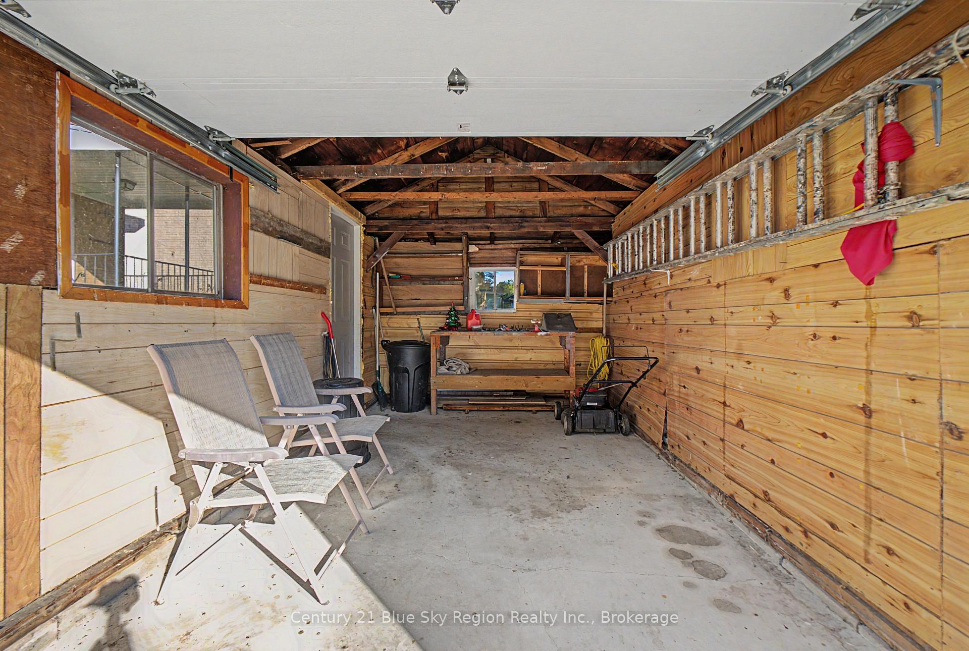 Photo 33 of 496 First Avenue E, North Bay, Central — HOMEH