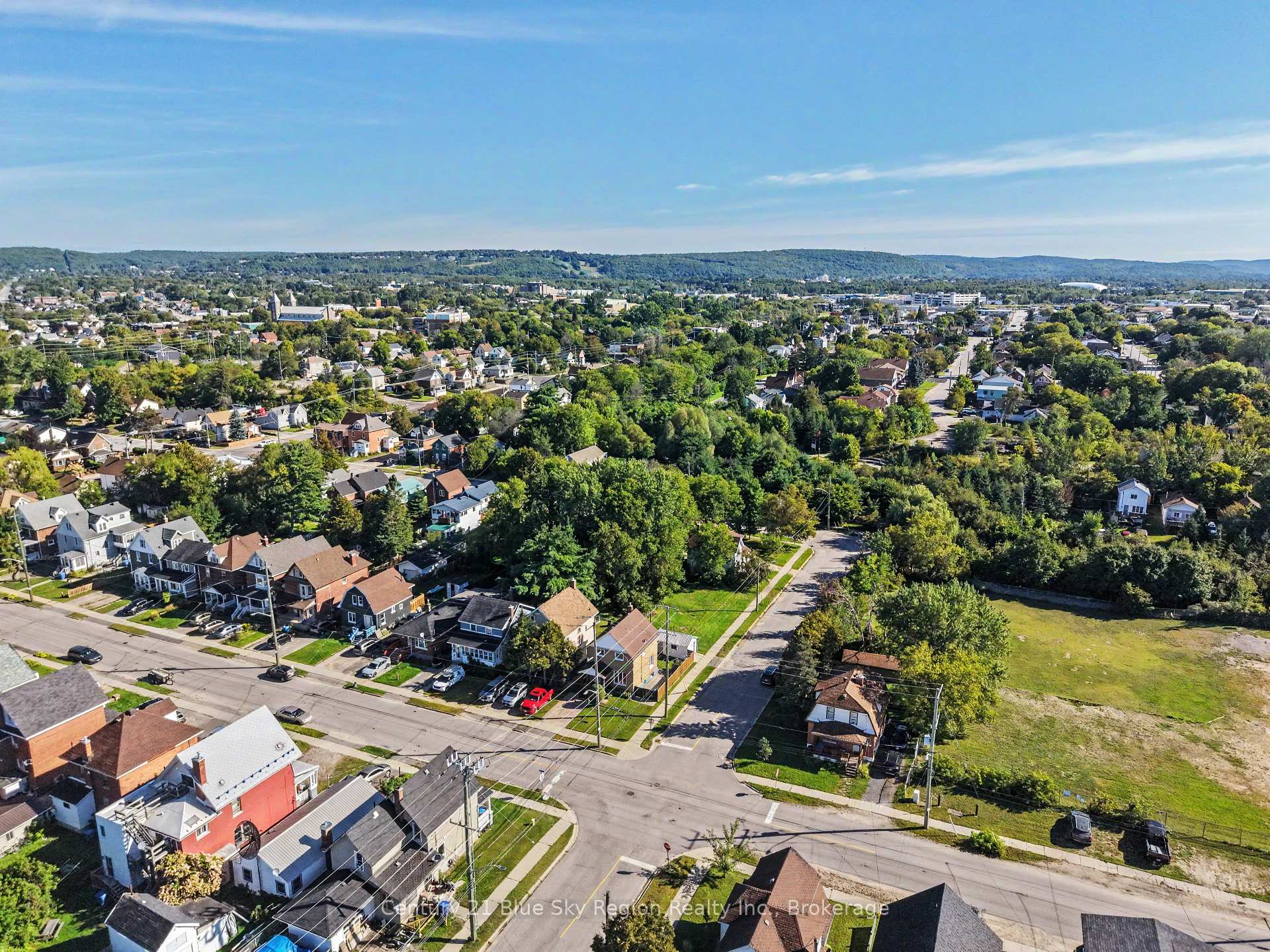 Photo 38 of 496 First Avenue E, North Bay, Central — HOMEH