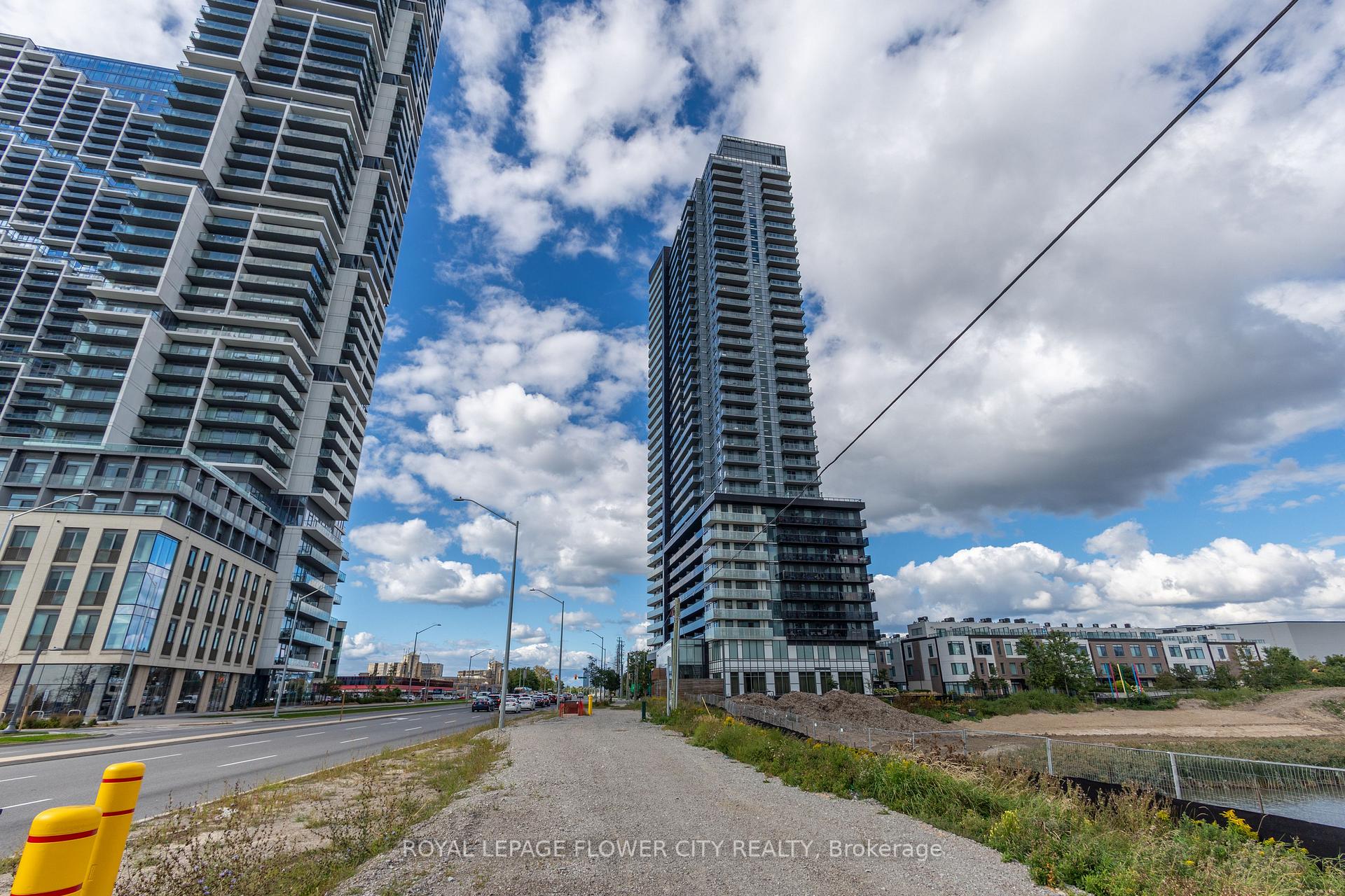 Photo 3 of Unit 3104, 7895 Jane Street, Vaughan, Vaughan Corporate Centre — HOMEH