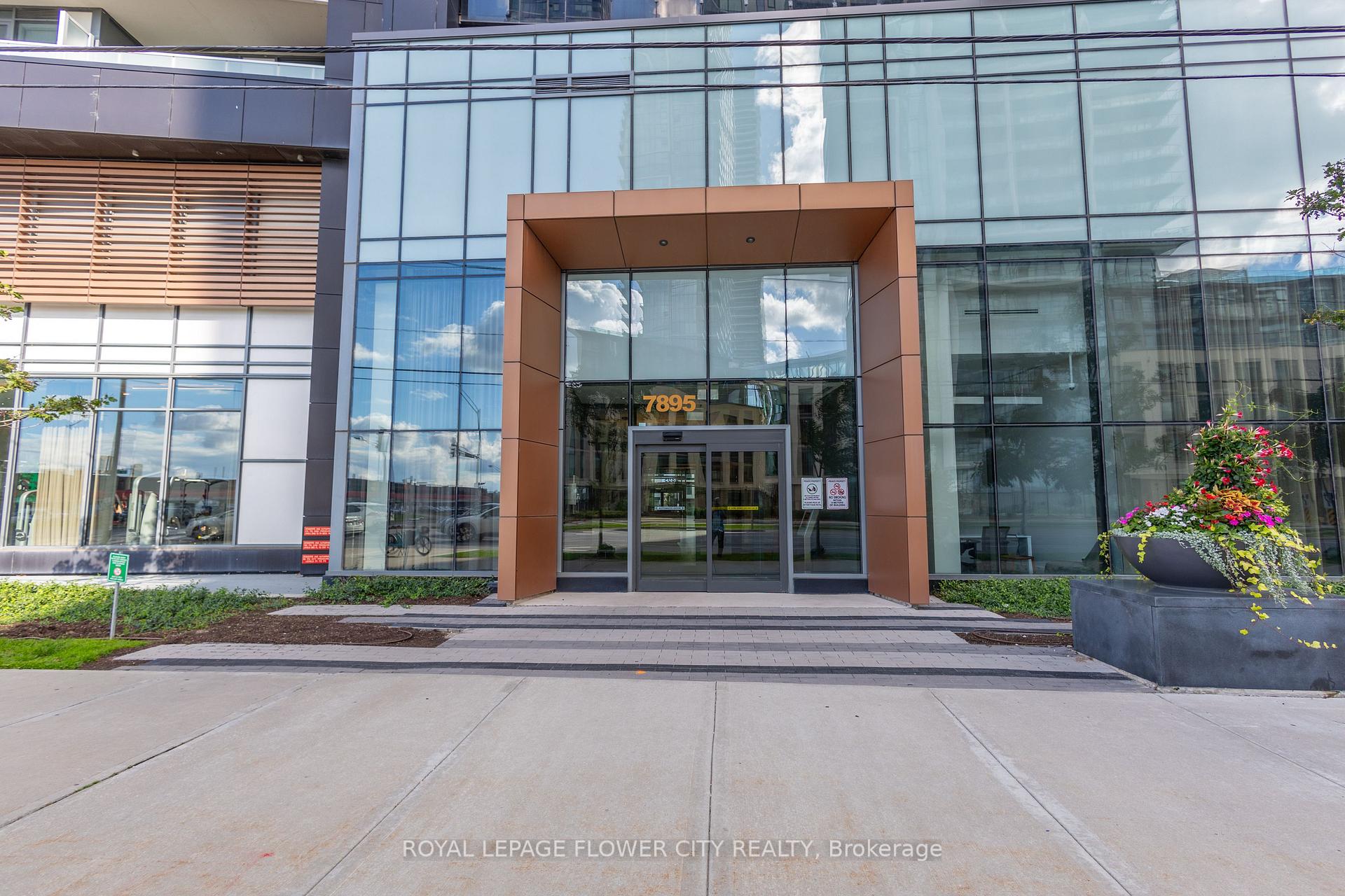 Photo 4 of Unit 3104, 7895 Jane Street, Vaughan, Vaughan Corporate Centre — HOMEH
