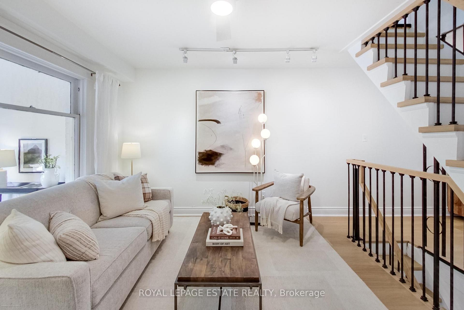 Photo 5 of 151 Drayton Avenue, Toronto, Woodbine Corridor — HOMEH
