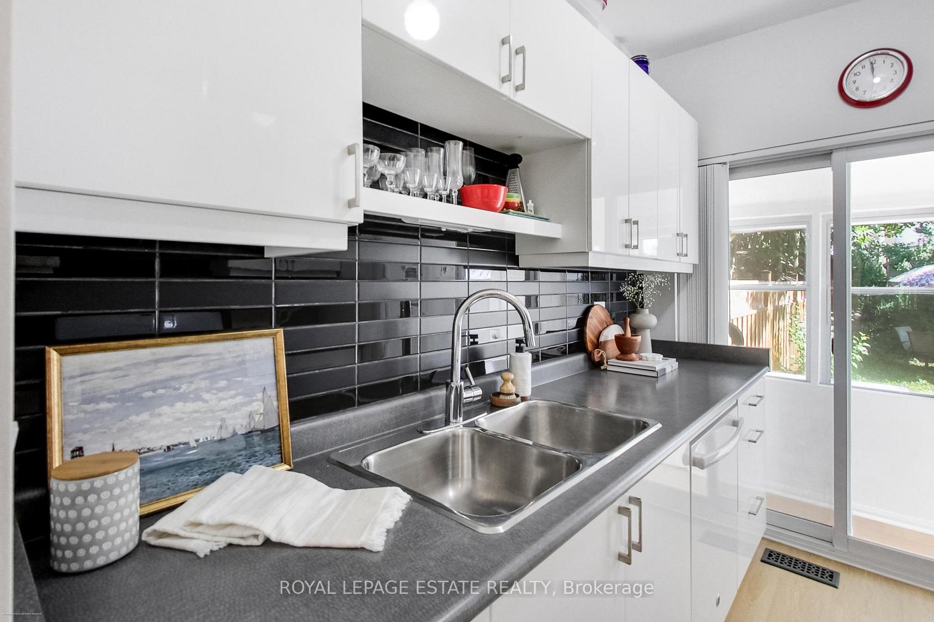 Photo 10 of 151 Drayton Avenue, Toronto, Woodbine Corridor — HOMEH